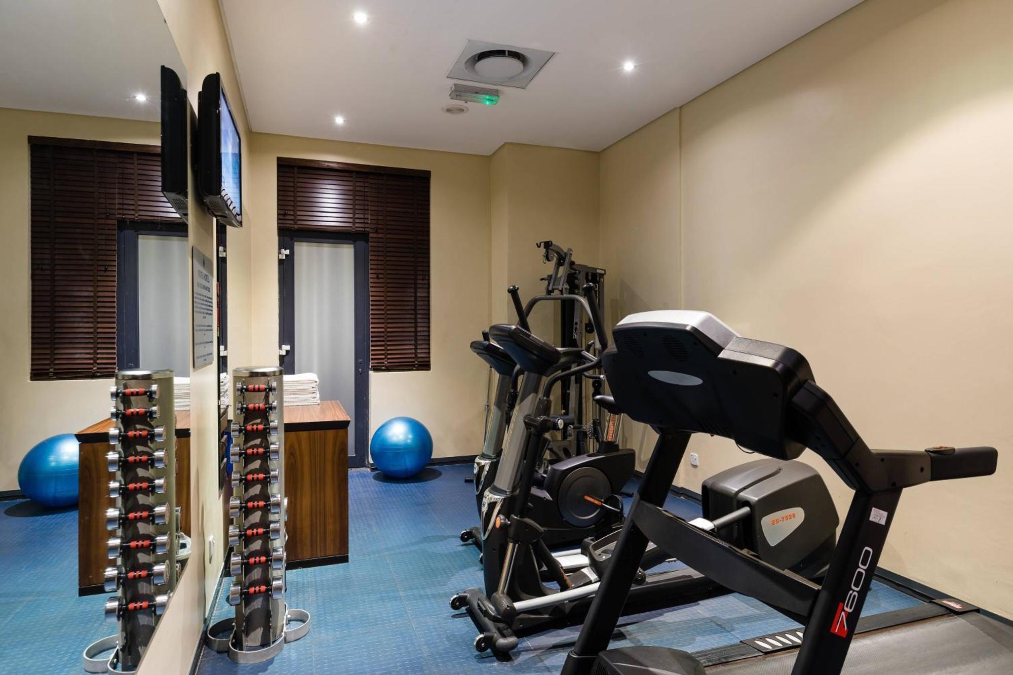 Protea Hotel By Marriott Ikeja Select Lagos Extérieur photo