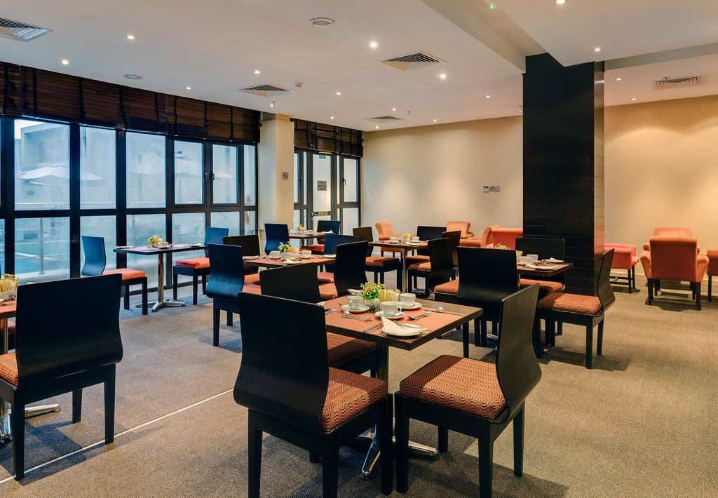Protea Hotel By Marriott Ikeja Select Lagos Extérieur photo